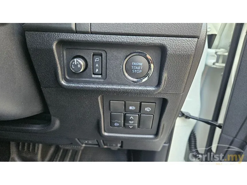 2023 Toyota Land Cruiser Prado GDJ150W TX Black Edition SUV