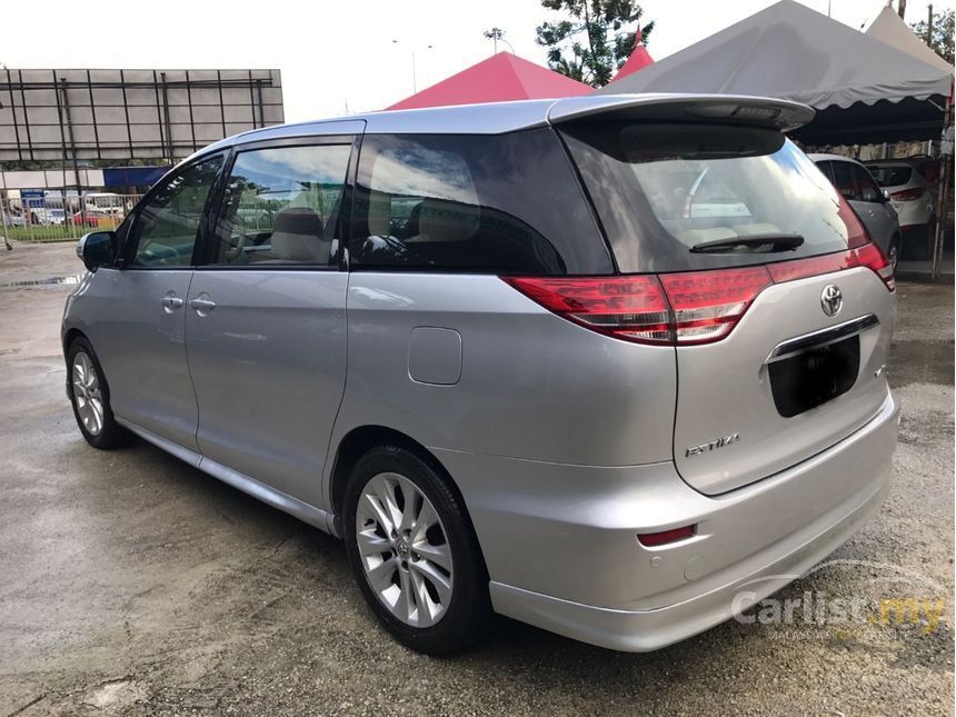 Toyota estima 2010