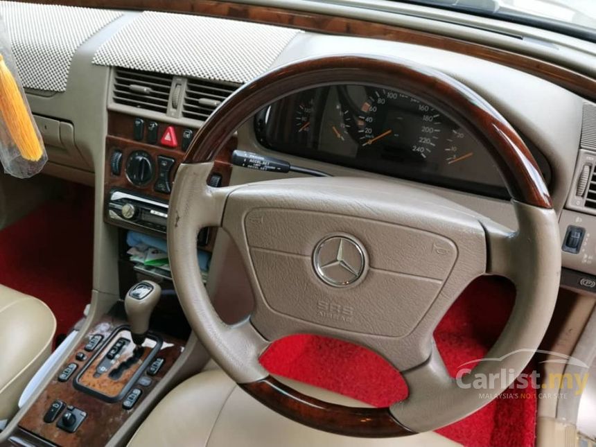 1999 Mercedes-Benz C200 Elegance Sedan