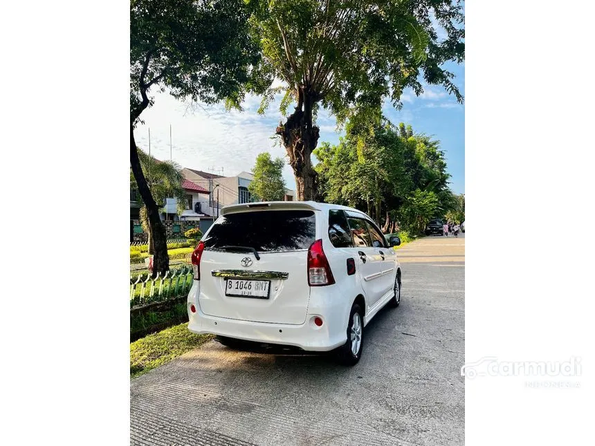 2012 Toyota Avanza Veloz MPV
