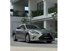 2022 Lexus ES 250 2.5 Luxury Sedan GENUINE 33K KM WARRANTY LEXUS MALAYSIA