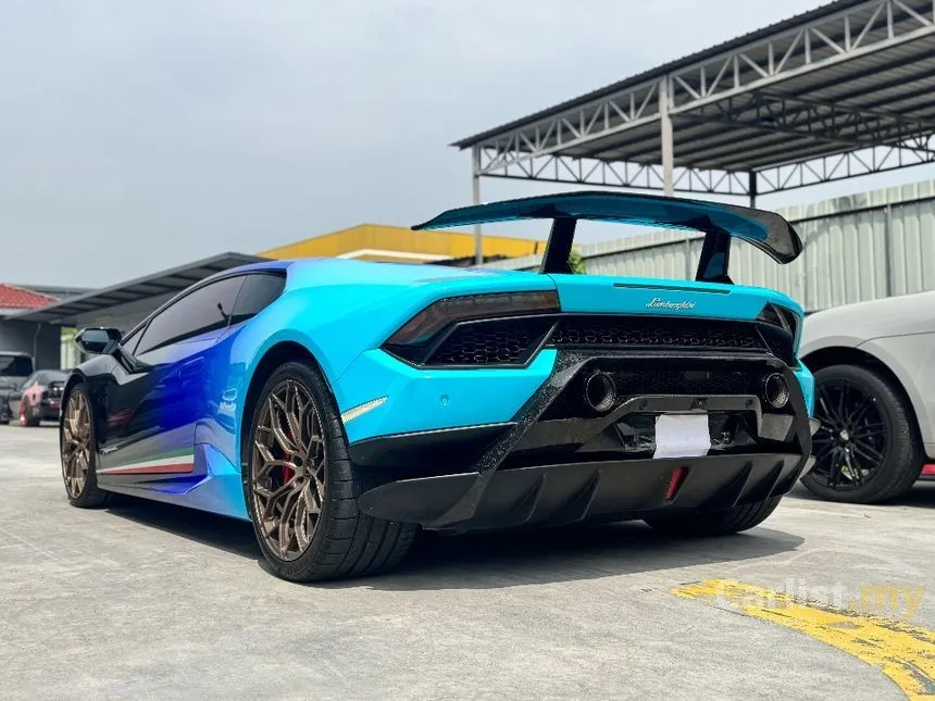 2018 Lamborghini Huracan Performante Coupe
