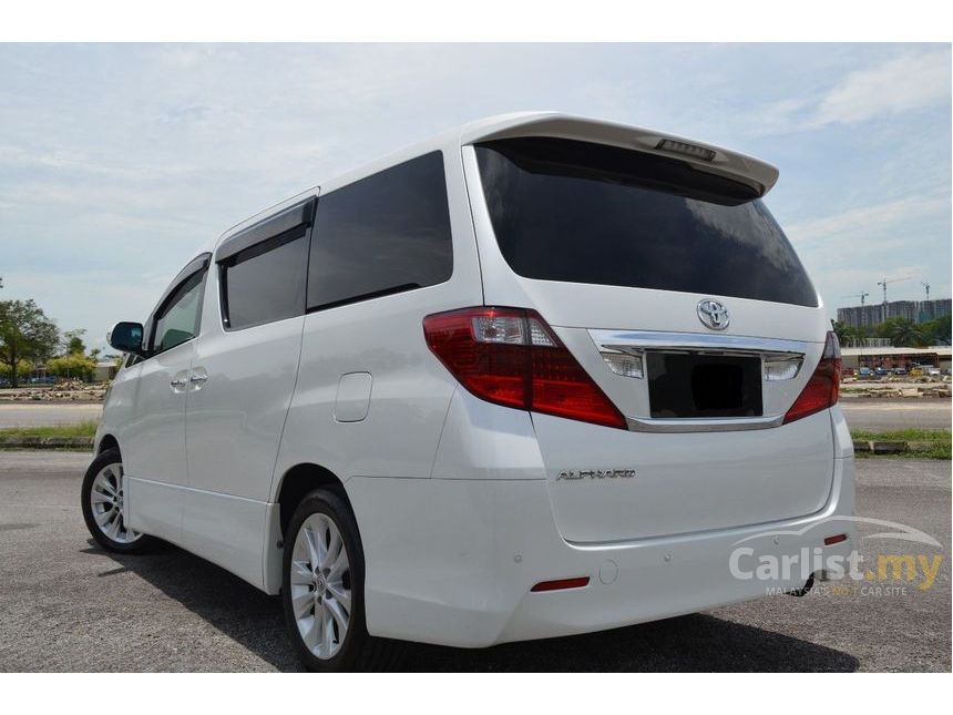 Toyota alphard 2011