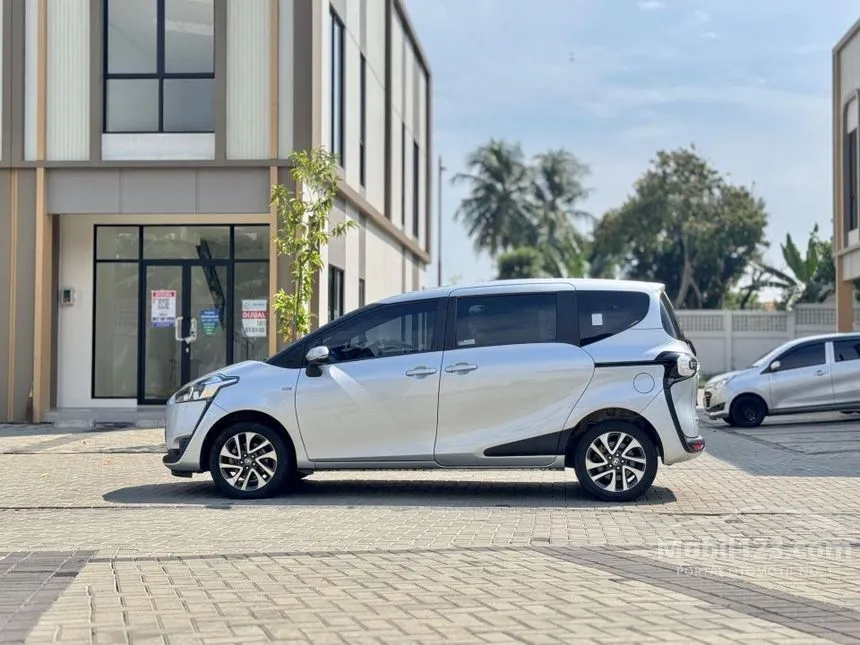 2017 Toyota Sienta V MPV