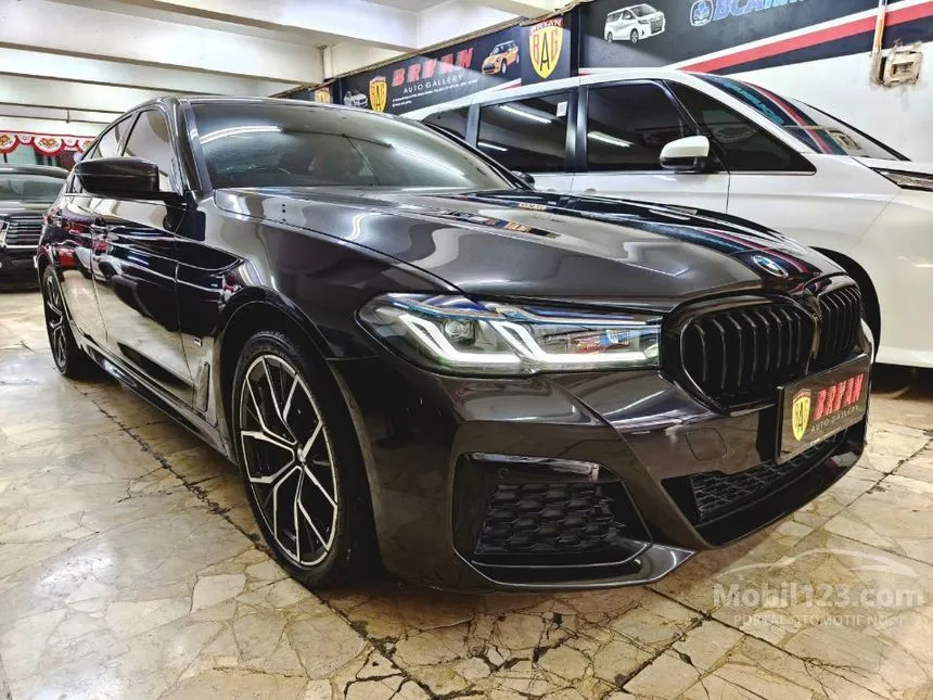 2023 BMW 520i M Sport Sedan
