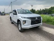 2020 Mitsubishi Triton 2.4 VGT Dual Cab 4X4 Pickup MILEAGE 35K FULL SERVICE RECORD UNDER MITSUBISHI