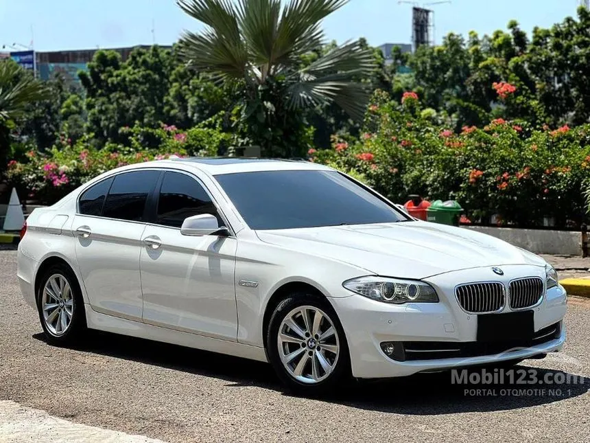 Jual Mobil BMW 520i 2013 Luxury 2.0 di DKI Jakarta Automatic Sedan Putih Rp 288.000.000