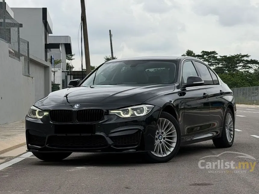 2016 BMW 318i Luxury Sedan