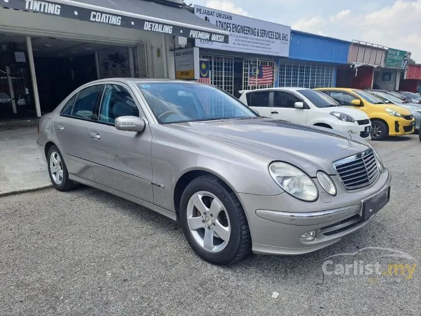 2002 Mercedes-Benz E240 Avantgarde Sedan
