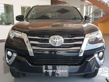 Toyota Fortuner 2,4 VRZ SUV TERBAIK PROMO TERBESAR DISKON MENARIK KREDIT TERMURAH NEGO SAMPE DEAL