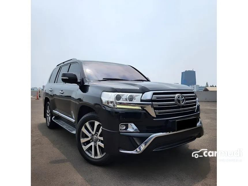 2018 Toyota Land Cruiser 200 VX-R SUV