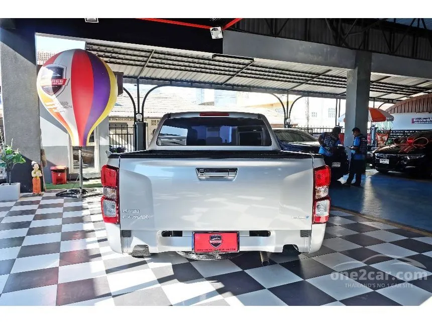 2021 Isuzu D-MAX S Cab-4 Pickup