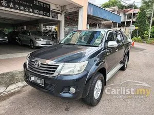 2011 Toyota Hilux 2.5 G Pickup Truck-CAR KING NO OFF ROAD