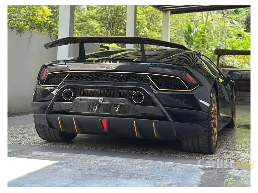 2018 Lamborghini Huracan Performante Coupe