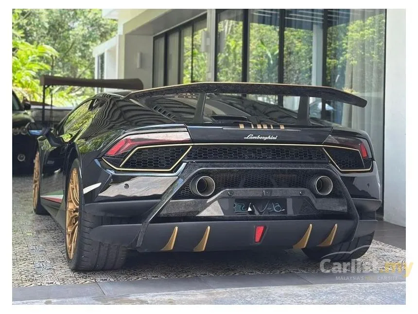 2018 Lamborghini Huracan Performante Coupe