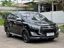 2019 Toyota Kijang Innova 2.4 Venturer MPV AT HITAM