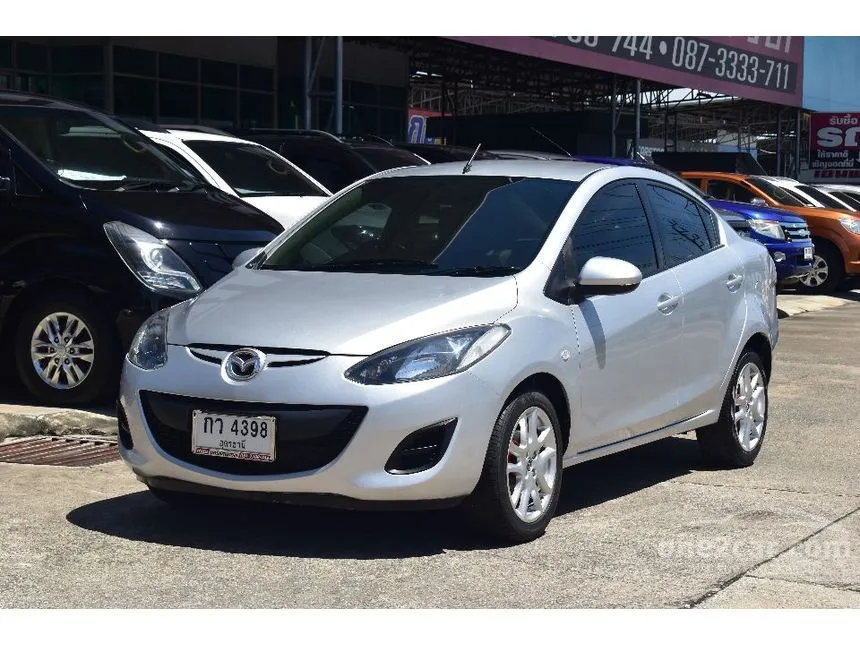 2014 Mazda 2 Elegance Groove Sedan