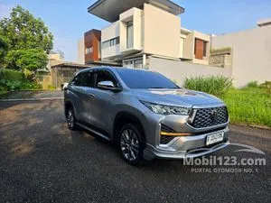 2023 Toyota Kijang Innova Zenix 2.0 Q HV TSS ( Premium Color) MPV