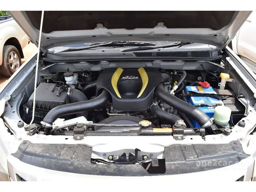2012 Isuzu D-MAX Z Space Cab Pickup