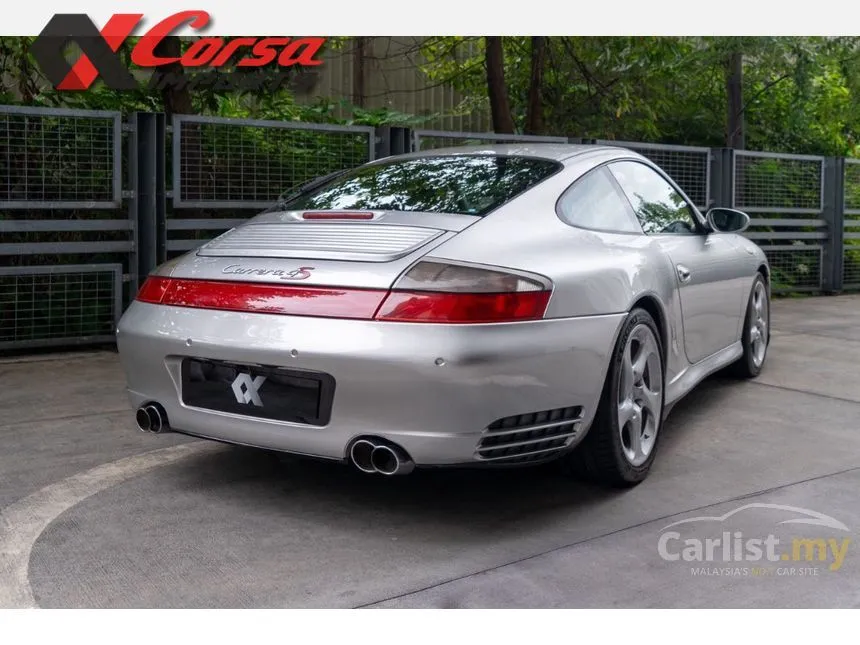 2002 Porsche 911 Carrera Coupe