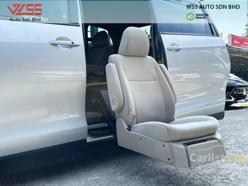 2011 Toyota Estima MPV