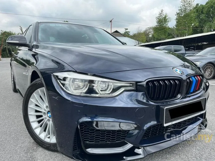2018 BMW 318i Luxury Sedan