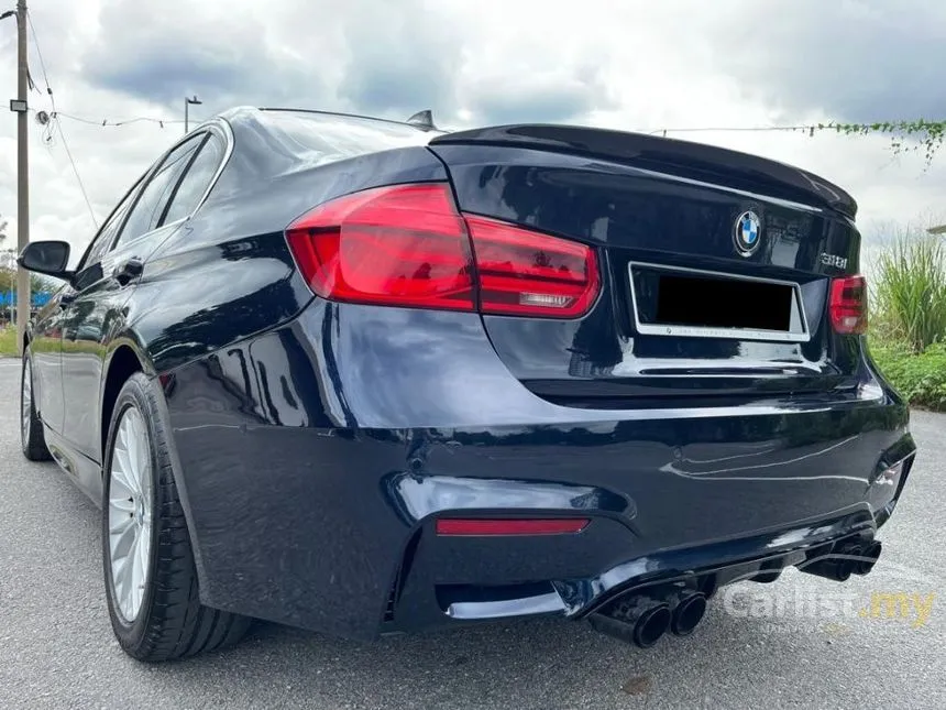 2018 BMW 318i Luxury Sedan