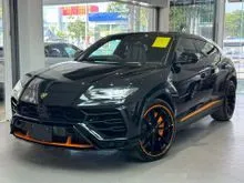 AKRAPOVIC 2021 Lamborghini Urus 4.0 V8 LOW MILEAGE JAPAN OFFER