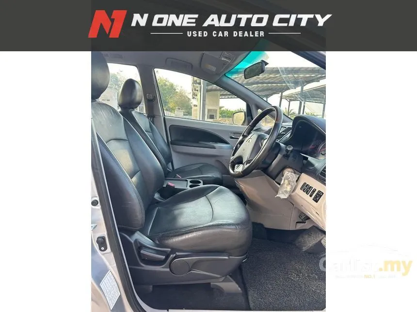 2008 Mitsubishi Grandis MPV