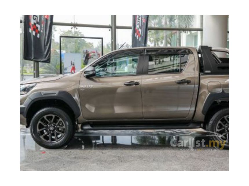 Toyota Hilux 2021 Rogue 2.8 in Selangor Automatic Pickup