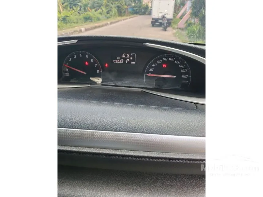 2017 Toyota Sienta V MPV