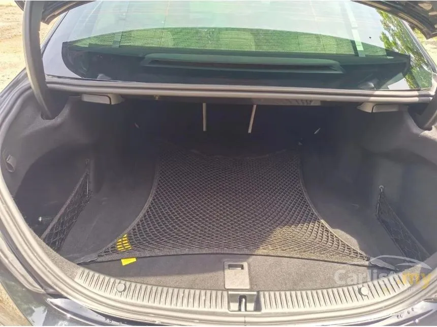 2018 Mercedes-Benz C200 AMG Line Sedan