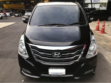 2014 Hyundai H-1 2.5 (ปี 08-17) Deluxe Van