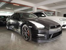 2015 Nissan GT-R 3.8 BLACK Edition RED WITH BLACK INTERIOR BOSE SYSTEM