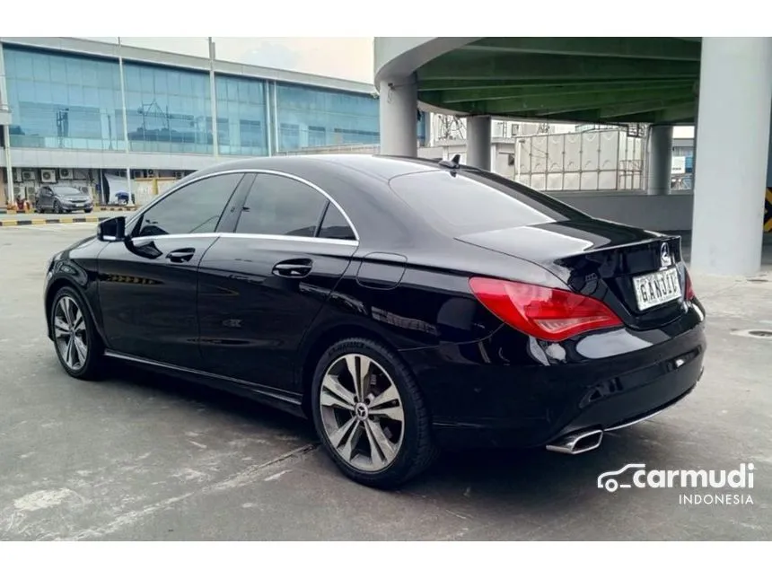 2014 Mercedes-Benz CLA200 Urban Coupe