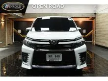 2015 Toyota VOXY 2.0 (ปี 14-17) ZS Van