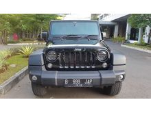 2014 Jeep Wrangler 3.6 Rubicon Warna Hitam LOW KM