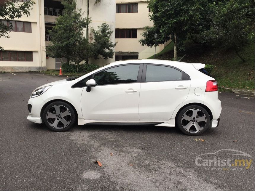 Used 14 Kia Rio 1 4 A Hatchback With Sunroof Carlist My