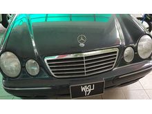 2001 Mercedes-Benz E240 2.4 Avantgarde Sedan