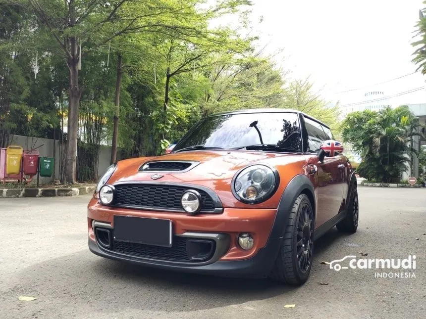 2012 MINI Cooper S Hatchback