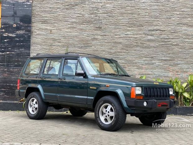 Cherokee Jeep Murah 13 Mobil Dijual Di Indonesia Mobil123