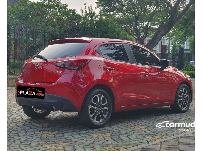 2015 Mazda 2 R Hatchback