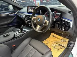 2023 BMW 520i 2.0 M Sport Sedan