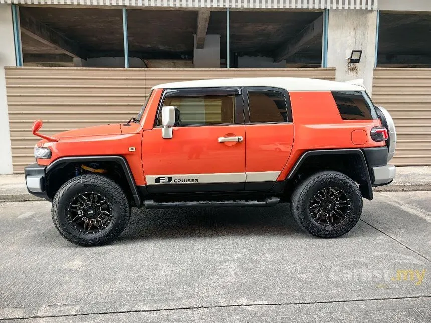 2013 Toyota FJ Cruiser SUV