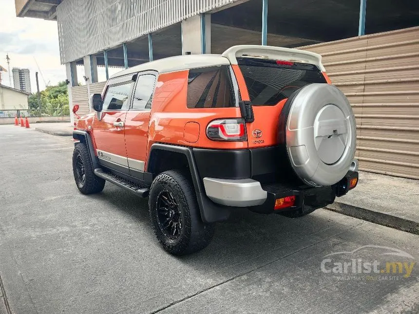 2013 Toyota FJ Cruiser SUV