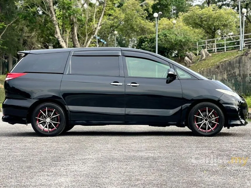 2011 Toyota Estima Aeras MPV