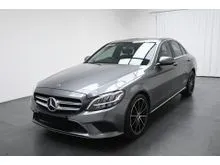 2019 Mercedes-Benz C200 1.5 Avantgarde Sedan with tip top condition