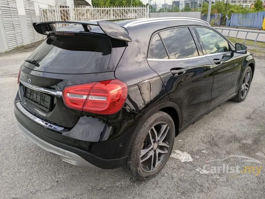 2015 Mercedes-Benz GLA200 SUV