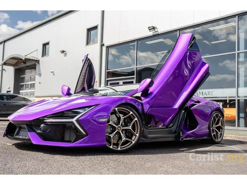 2024 Lamborghini Revuelto Coupe