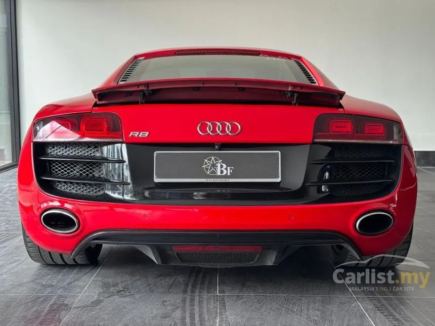 2010 Audi R8 Quattro FSI Coupe